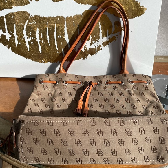 Dooney & Bourke Classic Tote Handbag - Picture 11 of 16